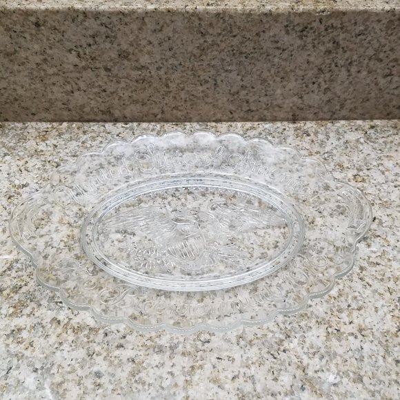 Avon 1976 Bicentennial USA Eagle Platter - George & Martha Washington Soap - Picture 4 of 13